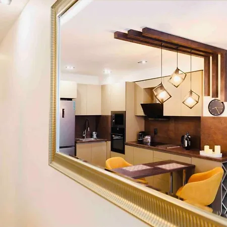 Apartament Cozy,stylish,modern With Terrace/top Location